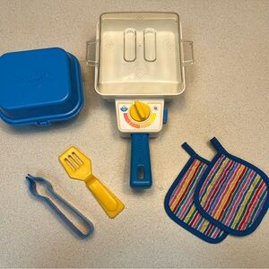 Vintage Fisher Price Fun with Food Skillet,   Breakfast